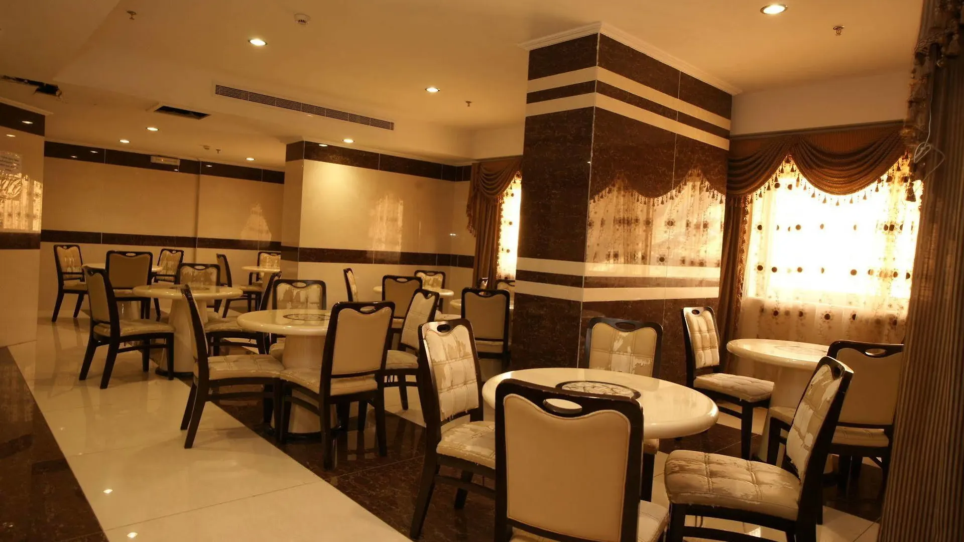 Al Azhar Nuzhah Hotel Mekka 2*,  Saoedi-Arabië
