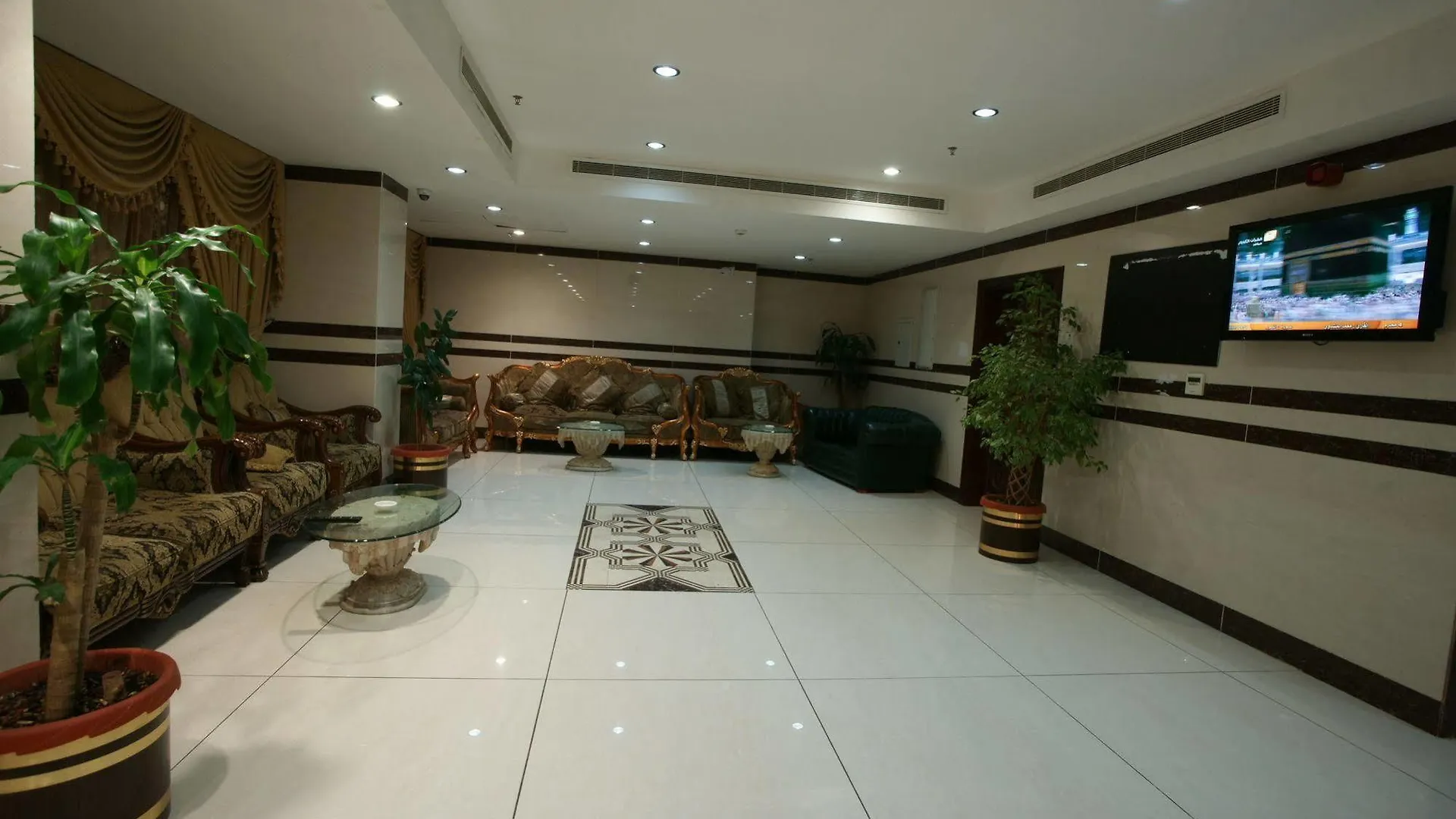 Al Azhar Nuzhah Hotel La La Mecca